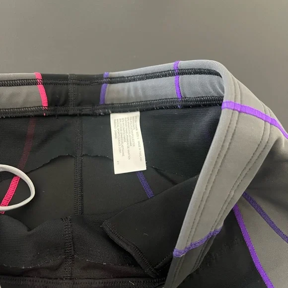 CW-X Black and Purple Compression tights - Picture 3 of 4